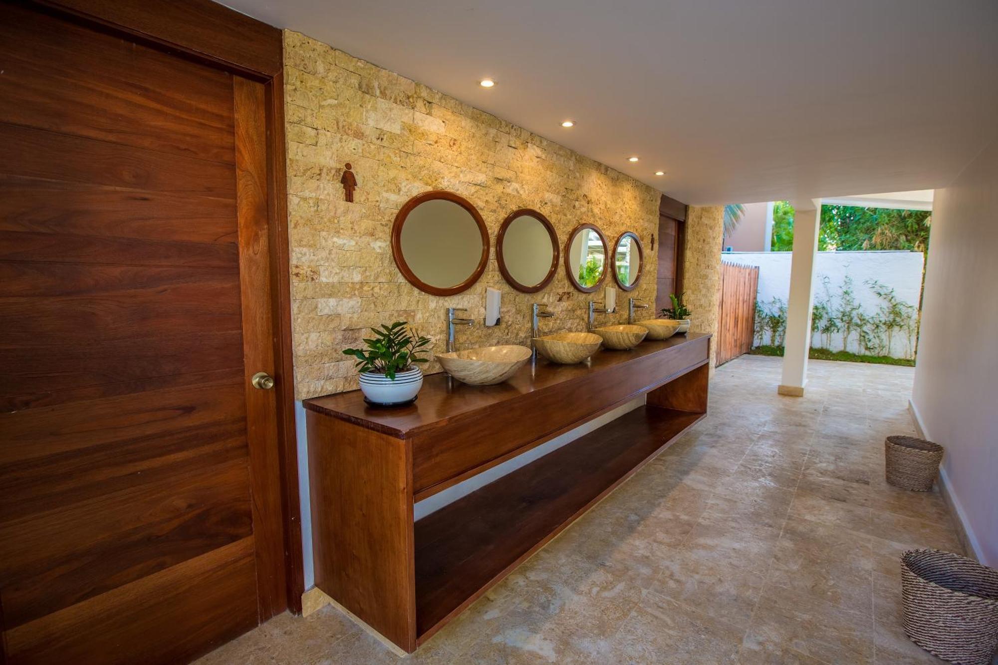 Hotel Whala!Bavaro Exterior photo